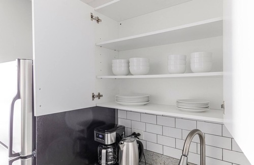 West Loop Gate Apartment | Blueground | West Loop, gym & bbq, nr Willis Tower