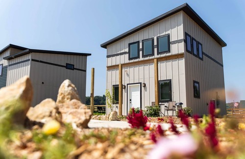 Decorah Villa | Bluffside Gardens Maple Series Unit #4