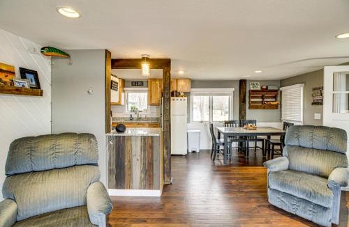 Grand Rapids House | Boat Dock & Launch: Family Cabin on Prairie Lake!