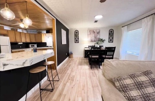 Vernon House | Boho Bay!
