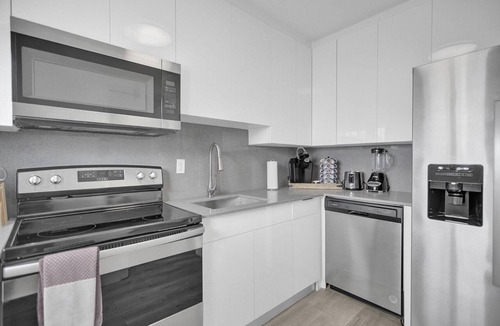 West Avenue Apartment | Boho Suite 2BD/2 BA Miami Beach Lincoln Villa Free Parking