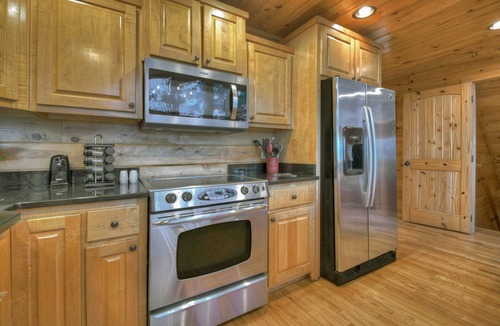 Foxfire Estates Cabin | Born In The Rockies | MTN Views | Hot Tub | Fire Pit
