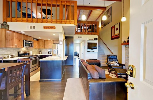 Tahoe Village Hotel | Boulder Condo S