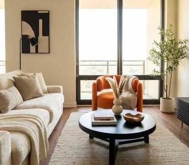 Near North Side Apartment | Boulevard Stays Just 5 Minutes from Magnificent Mile and River North 06
