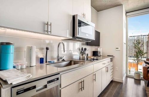 Downtown Phoenix Apartment | Boulevard Stays - Phoenix Convention Center