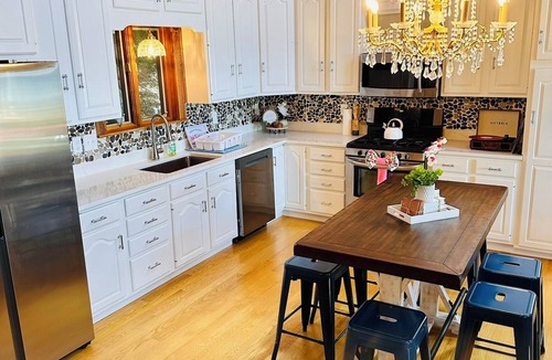 Shelby House | Boutique Lake Michigan Retreat with Private Sandy Frontage