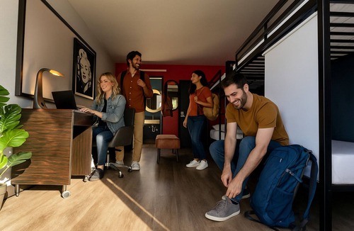 Greater Heights Hotel | Bposhtels Houston