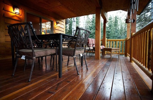 Brian Head Cabin | Brand new floors! Pool and fuseball tables!