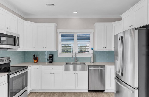 Islamorada Resort | BRAND NEW HOME, resort location AND we are PET FRIENDLY!