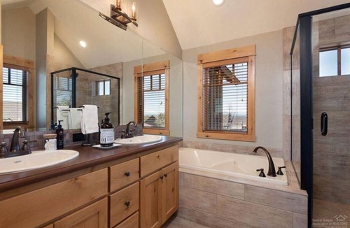 Powell Butte Cabin | Brasada Ranch 2-Story Cabin with Loft; Sleeps 6