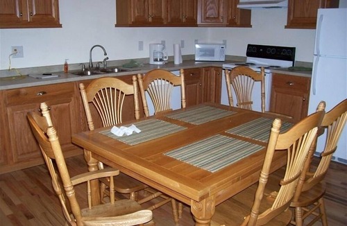 Brasstown Cabin | Brasstown Creek House-3 Mi. from John C. Campbell Folk School