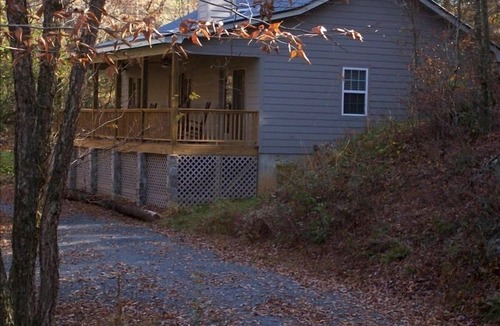 Brasstown Cabin | Brasstown Creek House-3 Mi. from John C. Campbell Folk School