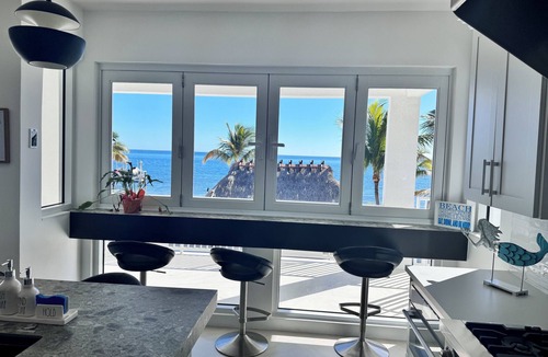 Sunset Cove House | Breathtaking Beach House in Key Largo Florida!
