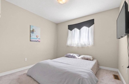 Saint Thomas Cabin | Bright & Spacious 3BR Retreat | 2 Baths | Large Backyard | Parking