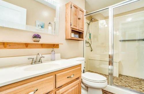 Pensacola Heights House | Brilliant in Bellview- Mins to NAS to Pensacola, Beach, Shopping!