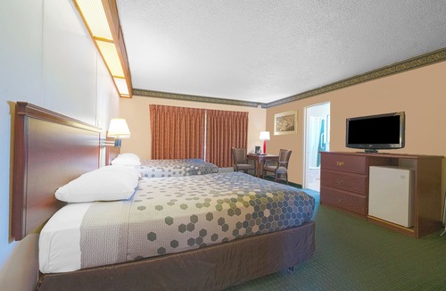 Lloyd District Hotel | Broadway Inn