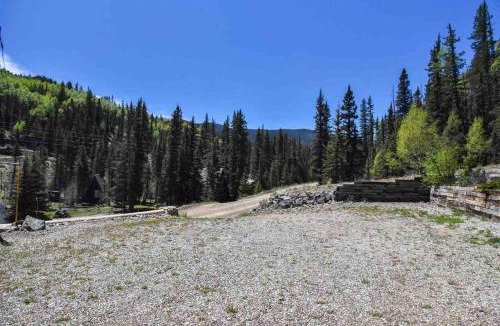 Taos Ski Valley House | Brown Bear Lodge -