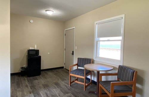 Prescott House | Budget-Friendly Comfort