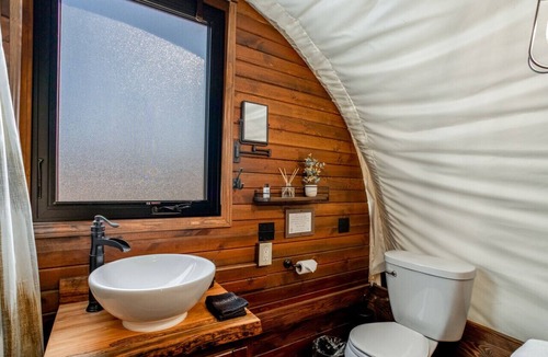 Virgin Cabin | By the Pond Wagon with 1Q, 2BB and outdoor kitchen #23