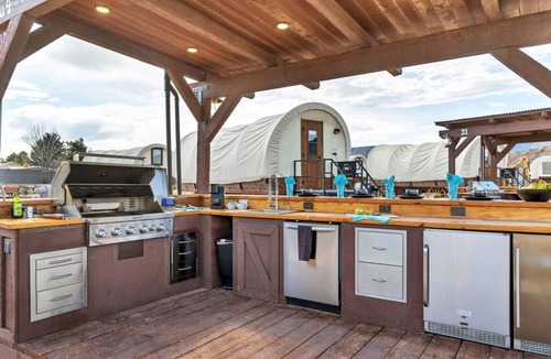 Virgin Cabin | By the Pond Wagon with 1Q, 2BB and outdoor kitchen #23