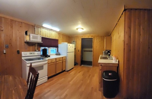 McMillan Cabin | C&J Getaway Cabin & Bunkhouse on the Snowmobile & ATV Trails