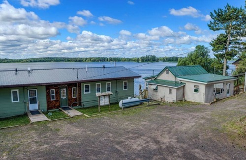 Gordon Cabin | Cabin #1 on the Lake - 3-Beds - Open for Hunting/Rifle Season - Dock Access