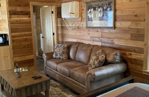 Hamilton Cabin | Cabin 12