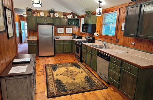Eagle River Cabin | Cabin 3 by Eagle Waters Resort
