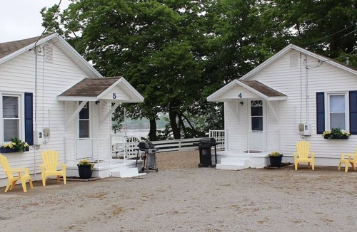 Monticello Cabin | Cabin 5 at Dockside Lake Resort