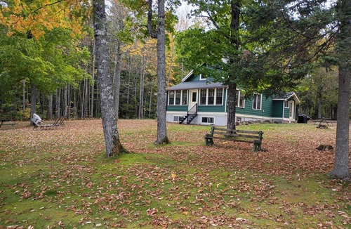 Marenisco Cabin | Cabin Creek on the western banks of Lake Gogebic