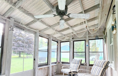 Port Sanilac Cabin | Cabin On 10 Wooded Acres. Walk to Lake Huron beach. Port-Sanilac, Lexington