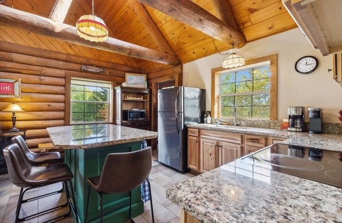 Beaver Bay Cabin | Cabin with Sauna in the Heart of the North Shore