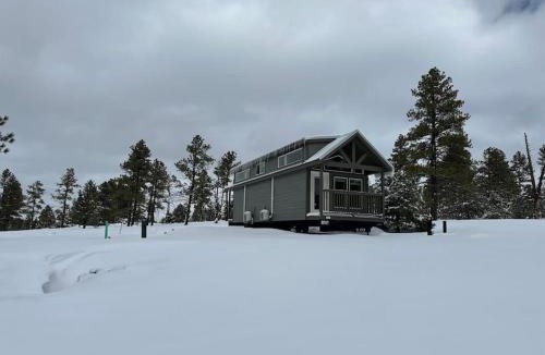 Williams Ski Chalet | Cabins with a Mountain view 4A