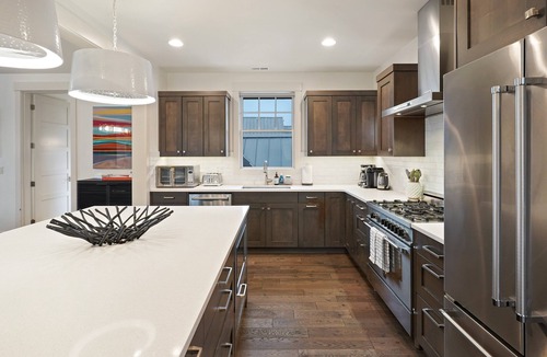 Bend House | Cairn - Tetherow Executive Retreat, Private Hot Tub, Modern