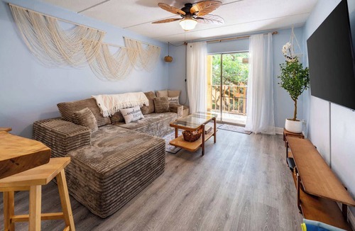 Mary Esther Apartment | ‼️Calm Waterside Condo‼️ | Kayaks, Paddles, Pool