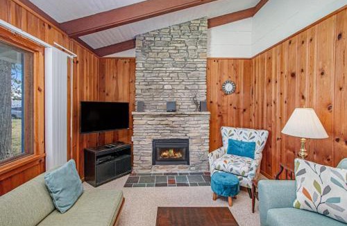 Frankfort House | Camp David
