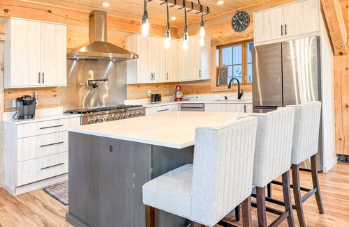 Harbor Springs House | Camp Decoy — Modern Luxury Timber-Frame Cabin in Northern Michigan