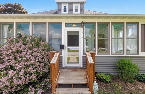 Kewaunee House | Cape Code Home Kewaunee Near Door County