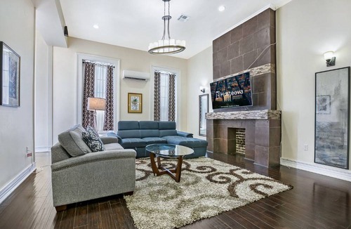 Faubourg Lafayette Apartment | Carondelet Street Luxury Suites