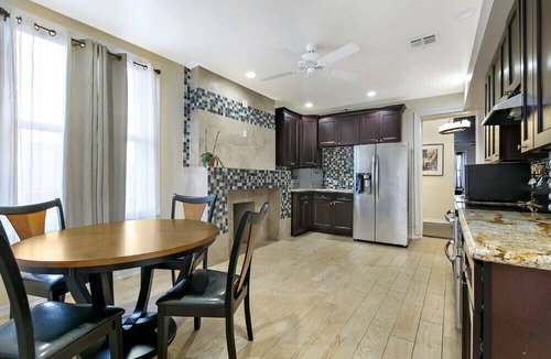 Faubourg Lafayette Apartment | Carondelet Street Luxury Suites