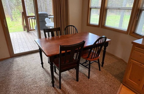 Crescent Cabin | Cascade Fiesta Chalet, Pet Friendly 3 - 511