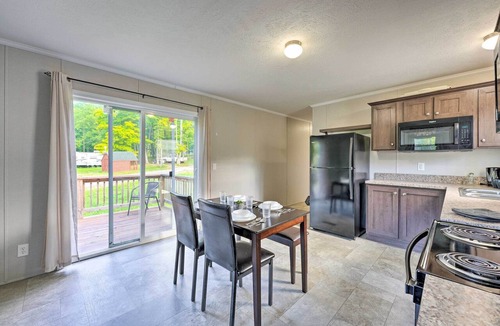 Cassopolis Cottage | Cassopolis Cabin, Little Fish Lake On-site!