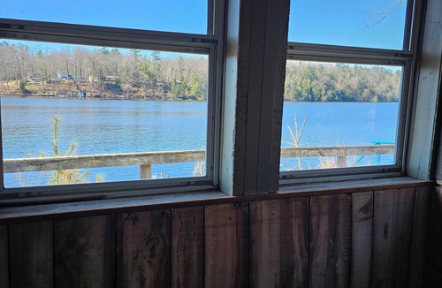 Newaygo Cottage | Castaways Cottage on Croton Pond #4