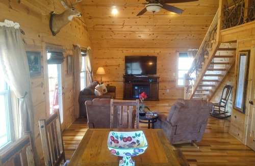 Clayton Cabin | Cat Gap Getaway on the Tallulah River