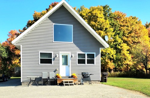 Shingleton House | Catchin Crickets near Pictured Rocks and ATV Trails!