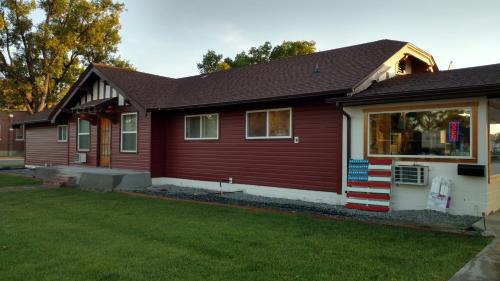 Lovell Hotel | Cattlemen Motel