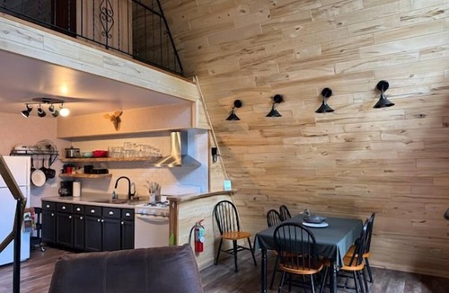 Butternut Cabin | Cedar Cove Cabin 4