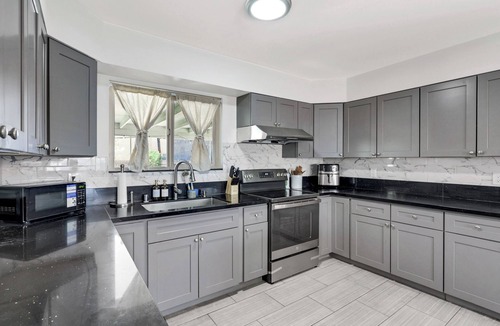 Chinatown House | Central Las Vegas 4Bed/3Bath Home – Pool, Comfort & Convenience