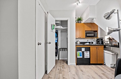 Hell's Kitchen Apartment | Central Location Studio, Walk to Times Square