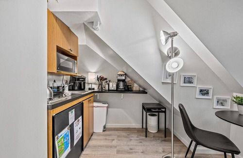Hell's Kitchen Apartment | Central Location Studio, Walk to Times Square